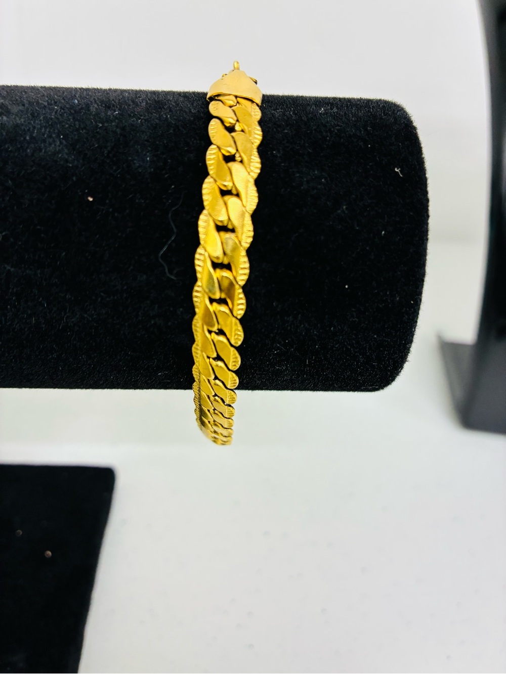 Gold Link Bracelet for Women - Elegant Textured Chain